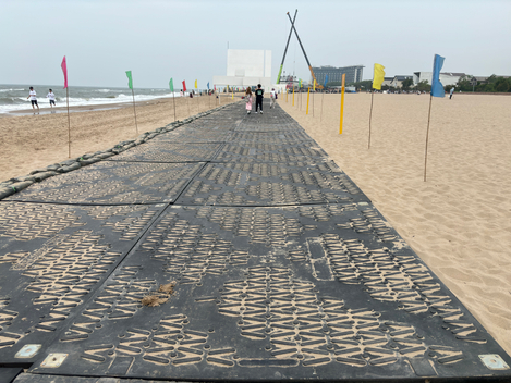  Beach Access Mat for Equipment in concert 