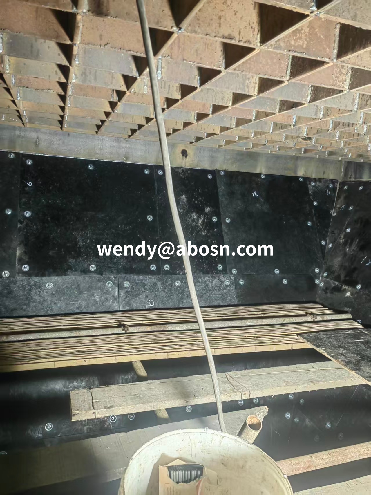 uhmwpe liner 1.jpg